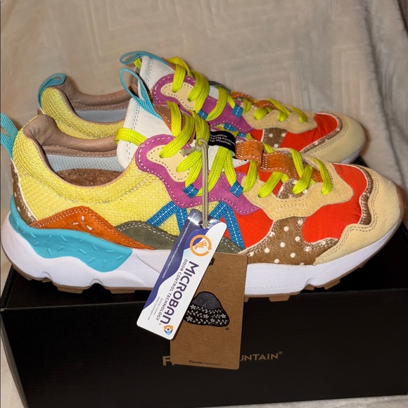 NWT Flower Mountain Lenzan Trail Sneaker - Picture 6 of 11